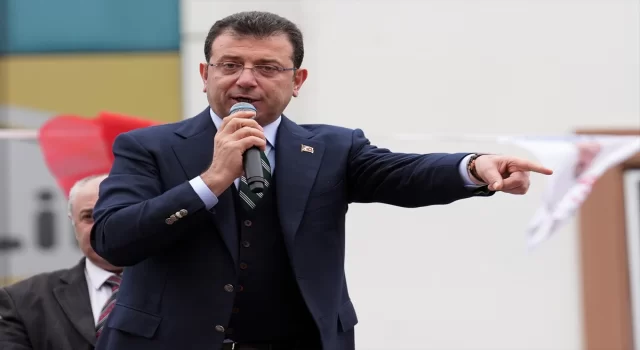 İBB Başkanı İmamoğlu, Arnavutköy’de halk buluşmasına katıldı