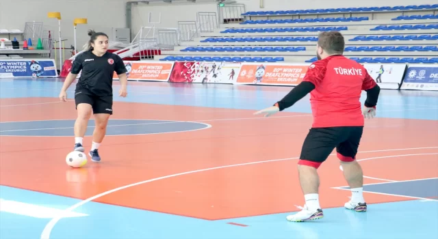 İşitme engelliler futsal takımları, kış olimpiyatlarında şampiyon olup ilki başarmak istiyor