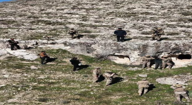 Adıyaman’da tartıştığı eşini, bacanağını ve bacanağının oğlunu öldüren şüpheli yakalandı