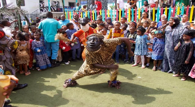 Kamerun’da Türkiye Maarif Vakfı, kültür şenliği düzenledi