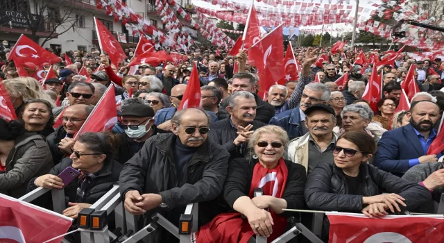 CHP Genel Başkanı Özgür Özel, Etimesgut’ta halk buluşmasına katıldı: