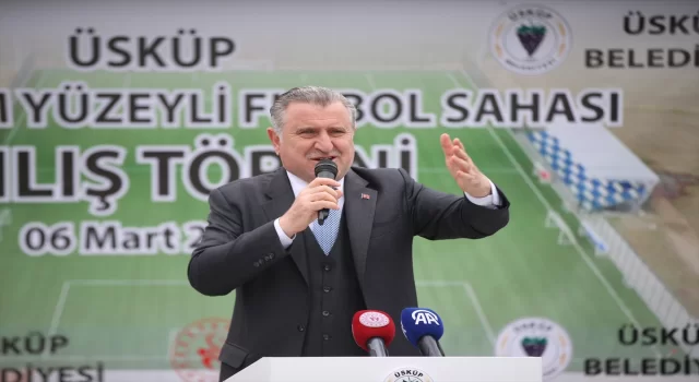 Gençlik ve Spor Bakanı Bak, Kırklareli’nin Üsküp beldesinde spor tesisi açılışında konuştu: