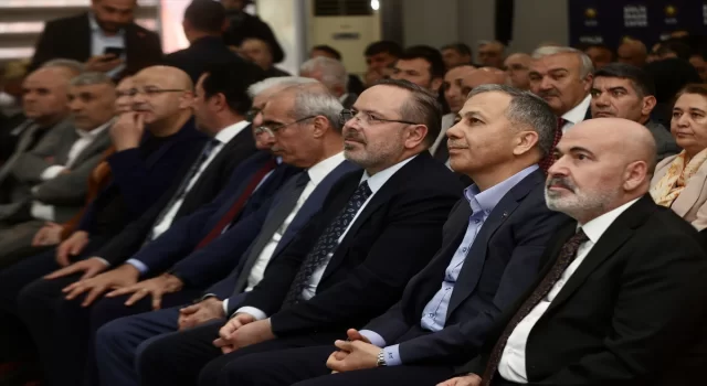 İçişleri Bakanı Yerlikaya, ”İstanbul’un Huzuru Esenyurt’un Huzuru” iftar programına katıldı: