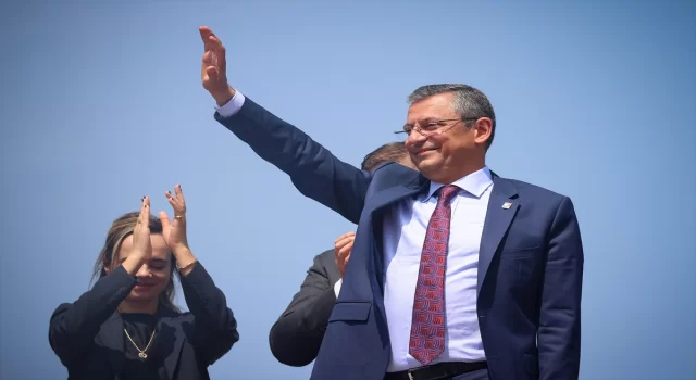 CHP Genel Başkanı Özel, İzmir’in Bornova ilçesinde halka seslendi: