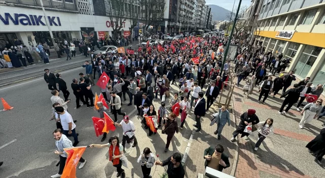 AK Parti Genel Başkanvekili Ala, Bursa’da ”Sevgi Yürüyüşü”ne katıldı: