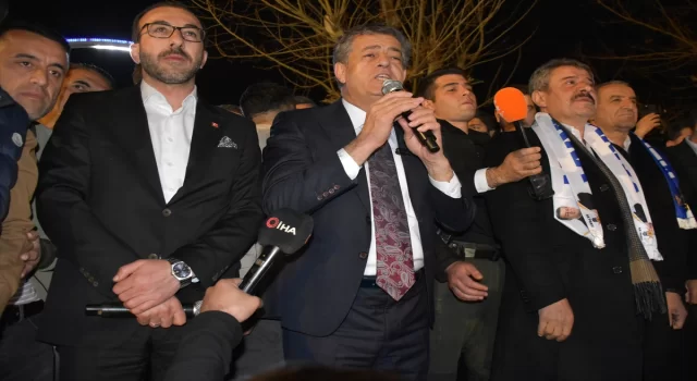 Şırnak Belediye Başkanlığını kazanan AK Parti’nin adayı Mehmet Yarka’dan açıklama: