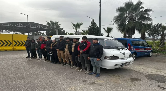 Adana’da göçmen kaçakçılığı iddiasıyla 2 sanık tutuklandı