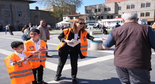 Diyarbakır’da LÖSEV ”Bağışlarınızla çocuklarımızın hayatını kurtarıyoruz” etkinliği