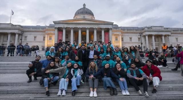 Londra’nın Trafalgar Meydanı’nda ”Türkiye” temalı iftar programı düzenlendi