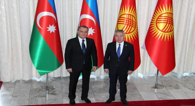 Kırgızistan Dışişleri Bakanı Kulubayev, Azeri mevkidaşı Bayramov ile Bişkek’te görüştü