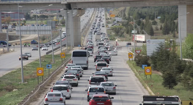 Kırıkkale’de bayram tatili dönüş yoğunluğu artarak devam ediyor