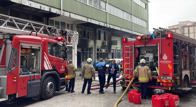 Başakşehir’de iş yerinde çıkan yangın söndürüldü