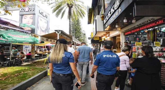 Antalya’da hanutçuluk ve etiket denetimi yapıldı