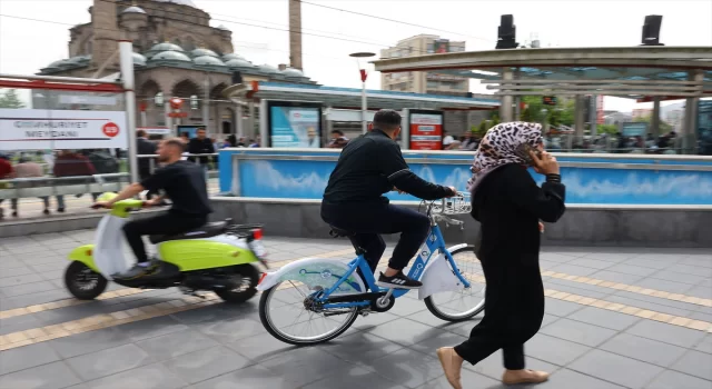 Kayseri’de bisikletler öğrencilere ilk 30 dakika ve günde 2 sefer ücretsiz