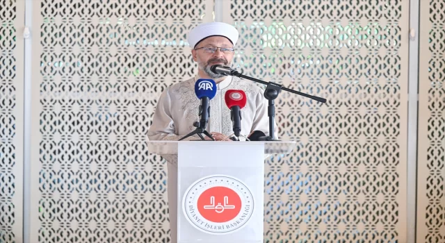 Diyanet İşleri Başkanı Erbaş, şehit anneleri için düzenlenen ”Anneler Günü” programına katıldı: