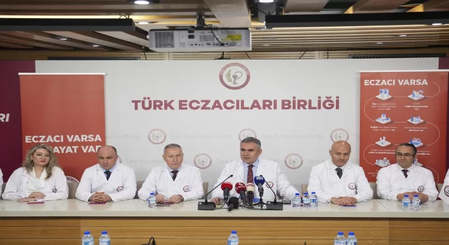 Türk Eczacıları Birliği Başkanı Arman Üney açıklamalarda bulundu: