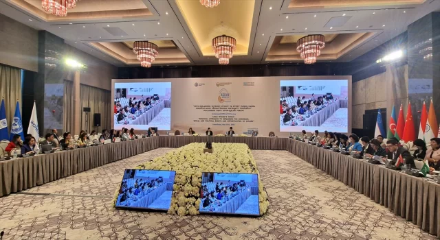 Özbekistan’da ”Asya Kadınlar Forumu” düzenlendi