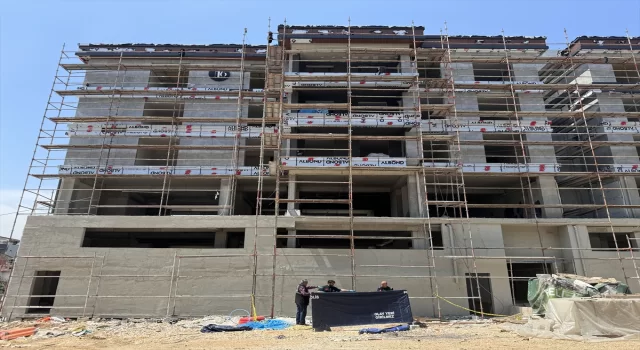 Bursa’da 5 katlı inşaatın en üst katından düşen işçi öldü