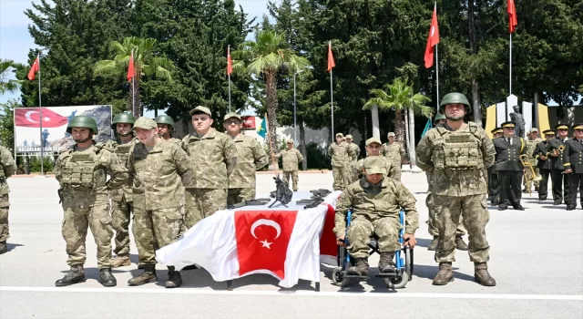 Antalya’da 18 engelli genç temsili askerlik yaptı