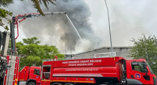 GÜNCELLEME Uşak’ta tekstil fabrikasında çıkan yangın söndürüldü