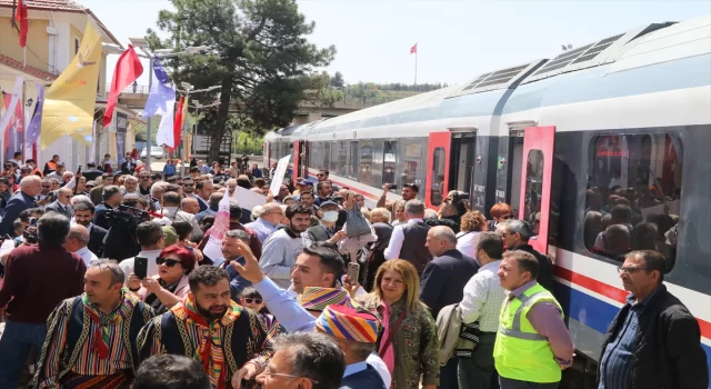 ”Turistik Tuz Ekspresi”nin ilk seferi Çankırı’ya ulaştı