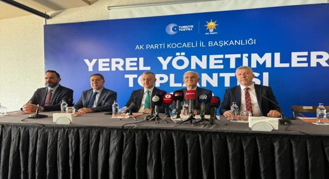 AK Parti Genel Başkan Yardımcısı Yılmaz, Kocaeli’de partililerle buluştu: