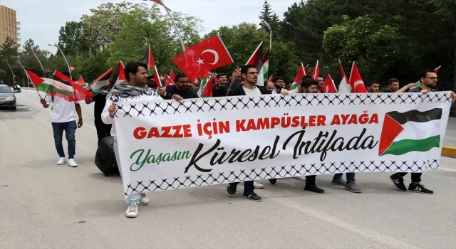 Sivas Cumhuriyet Üniversitesinde Filistin’e destek yürüyüşü düzenlendi