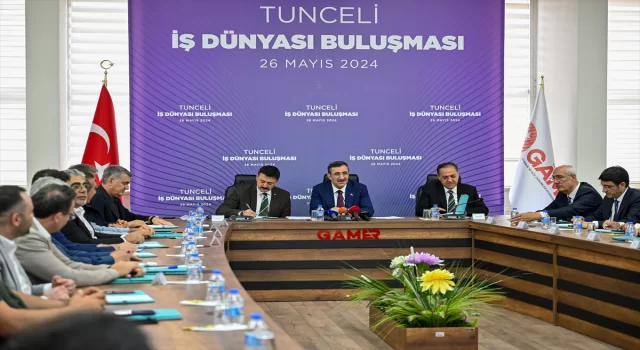 Cumhurbaşkanı Yardımcısı Yılmaz, Tunceli’de ”İş Dünyası Toplantısı”nda konuştu: