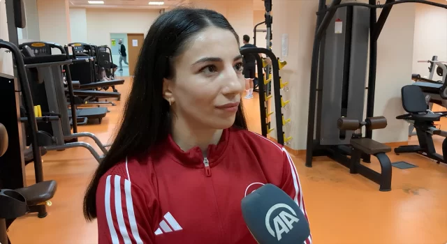 Milli kadın güreşçiler olimpiyatlara isimlerini ”altın” harflerle yazdırmak istiyor