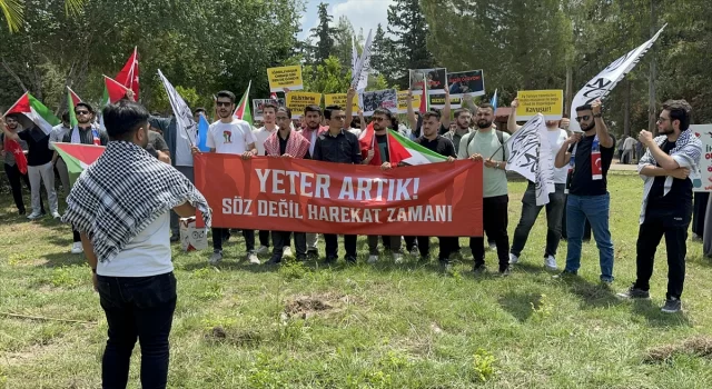 Adana’da üniversite öğrencilerinden, İsrail’in Filistinlilere saldırılarına tepki