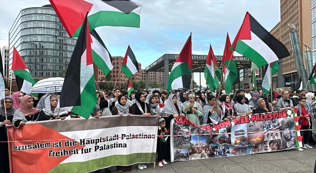 Berlin’de Filistin’e destek gösterisi yapıldı