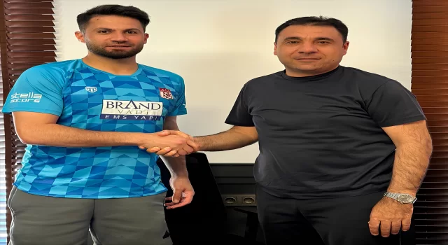 Sivasspor, kaleci Ali Şaşal Vural’ın sözleşmesini 2 yıl uzattı 