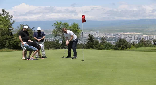 Gürcistan’da, ”Turkish Airlines World Golf Cup” kapsamında amatör golf turnuvası düzenlendi 