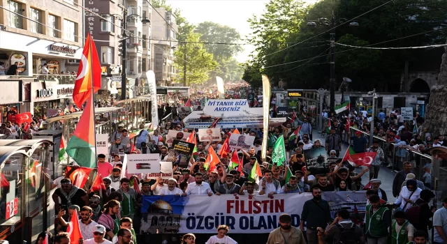 Beyazıt Meydanı’ndan Ayasofya’ya Filistin’e destek yürüyüşü