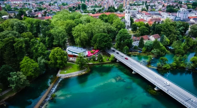 Bosna Hersek’in Bihac şehri tabii güzellikleriyle turistlerin yeni rotası oldu