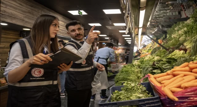 Ticaret Bakanlığı ekipleri Kurban Bayramı öncesi başkentte marketleri denetledi