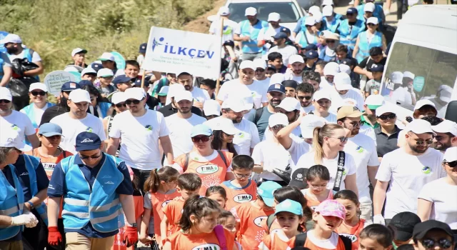 Kocaeli’de içme suyu ve sulama göletinin çevresinden 1 ton atık toplandı