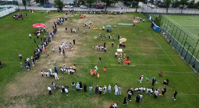 Bilecik’te öğrenciler karne haftasına ”güle oynaya” giriyor