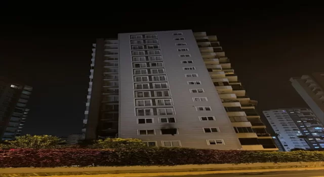 Mersin’de bir apartmandaki yangında 4’ü itfaiye eri 19 kişi dumandan etkilendi 