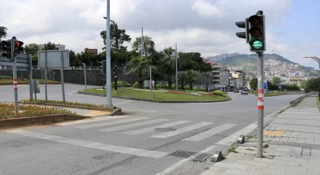 Trabzon’da İsrail trafik ışıklarıyla protesto edildi