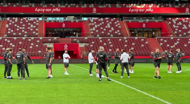 A Milli Futbol Takımı, PGE Narodowy Stadı’nda yürüyüş yaptı