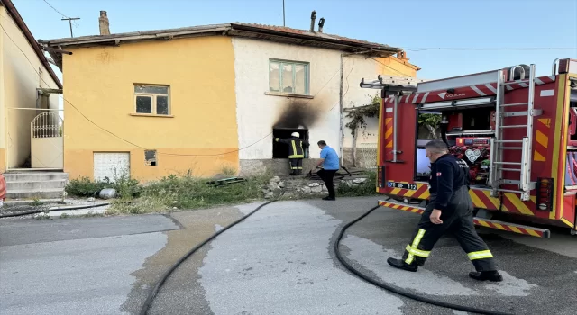 Karaman’da ev sahibine sinirlenen kiracı oturduğu evi ateşe verdi