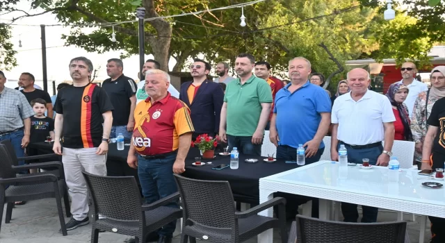 Tekirdağ’da Taraftar Çeşmesi, Galatasaray’ın renklerine boyandı