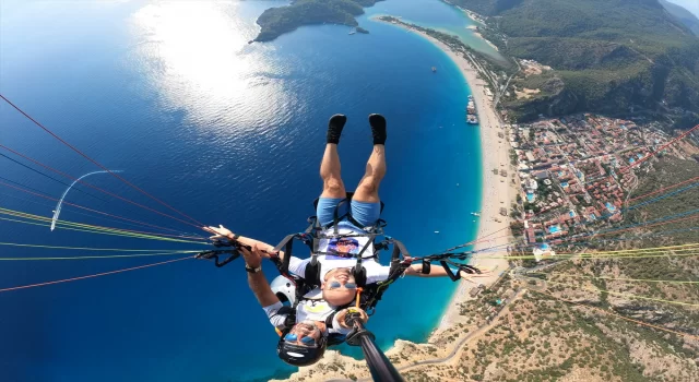 Serbest dalış şampiyonu Molchanov, Fethiye’de yamaç paraşütü yaptı: