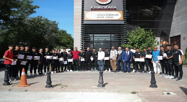 Gençlerbirliği Spor Lisesi öğrencileri karnelerini aldı