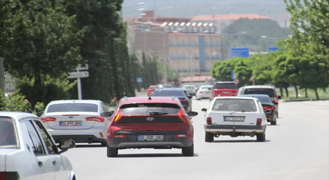 KonyaAntalya kara yolunda Kurban Bayramı öncesi yoğunluk yaşanıyor 