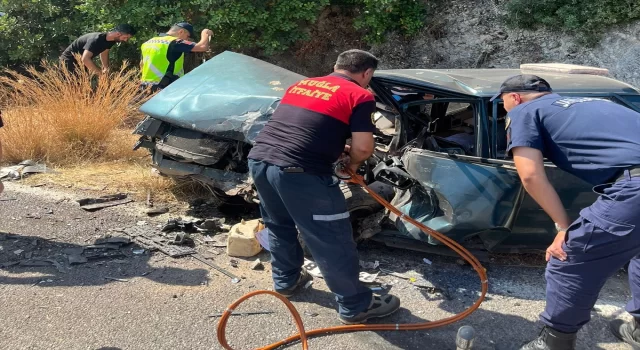 Muğla’da iki otomobilin çarpışması sonucu 1 kişi öldü, 5 kişi yaralandı 