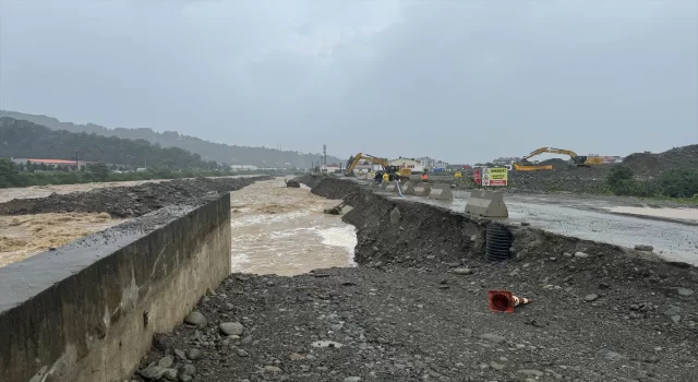 Artvin’de şiddetli yağış etkili oldu