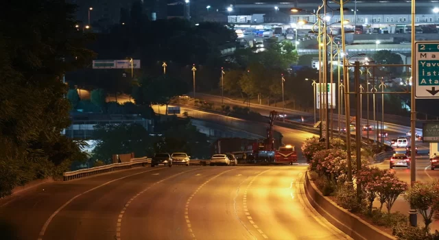 İBB, Sağmalcılar Viyadüğü’nde yol bakım çalışması başlattı