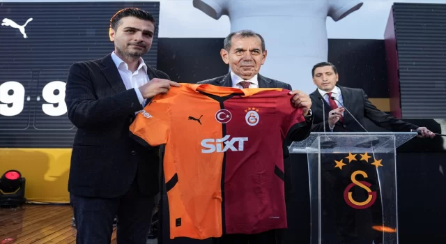 Galatasaray’da yeni sezon formaları tanıtıldı